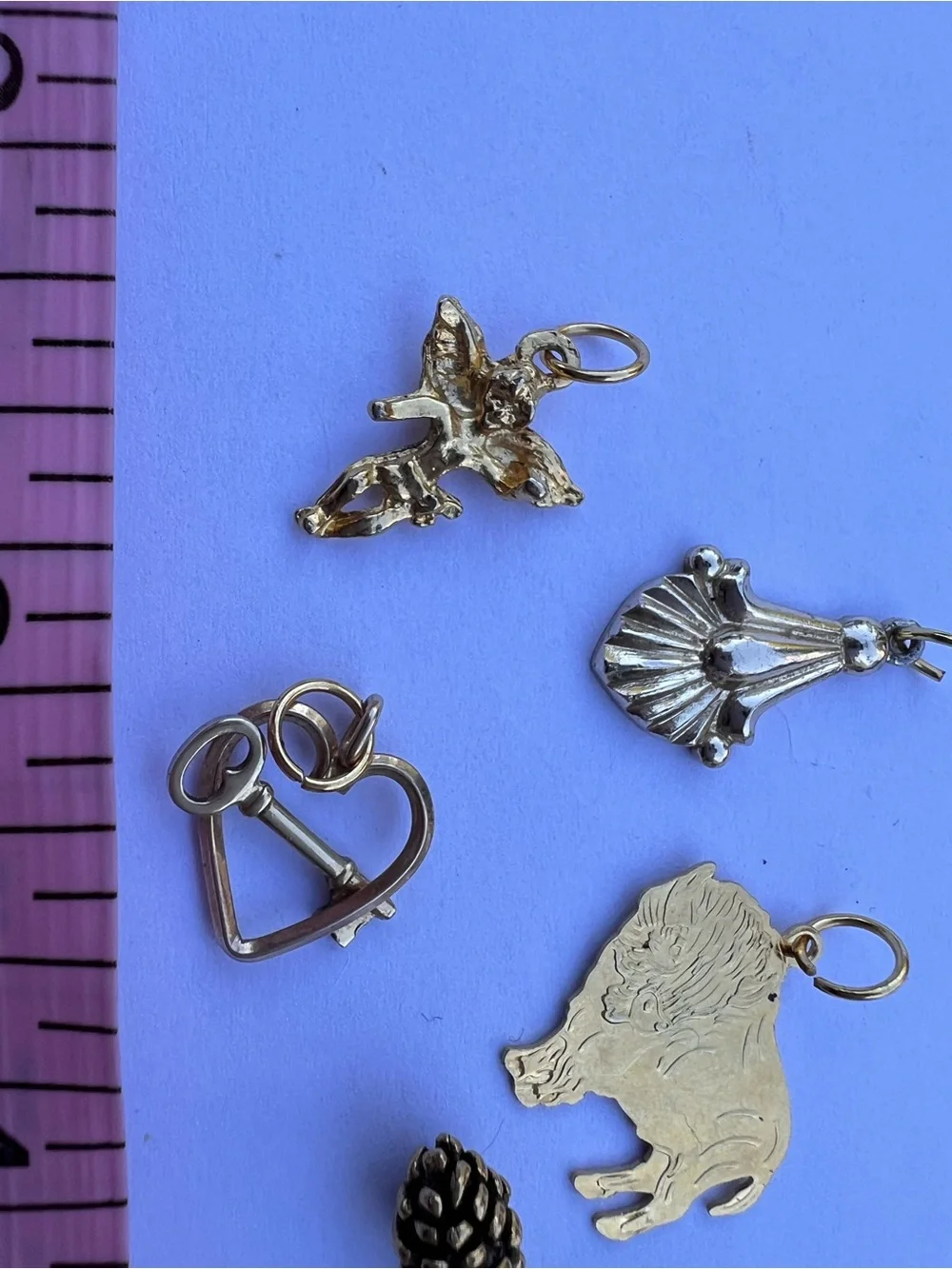 Gold Tone Small Charm Mix - Heart, Pinecone, Buffalo & More - Picture 3 of 9